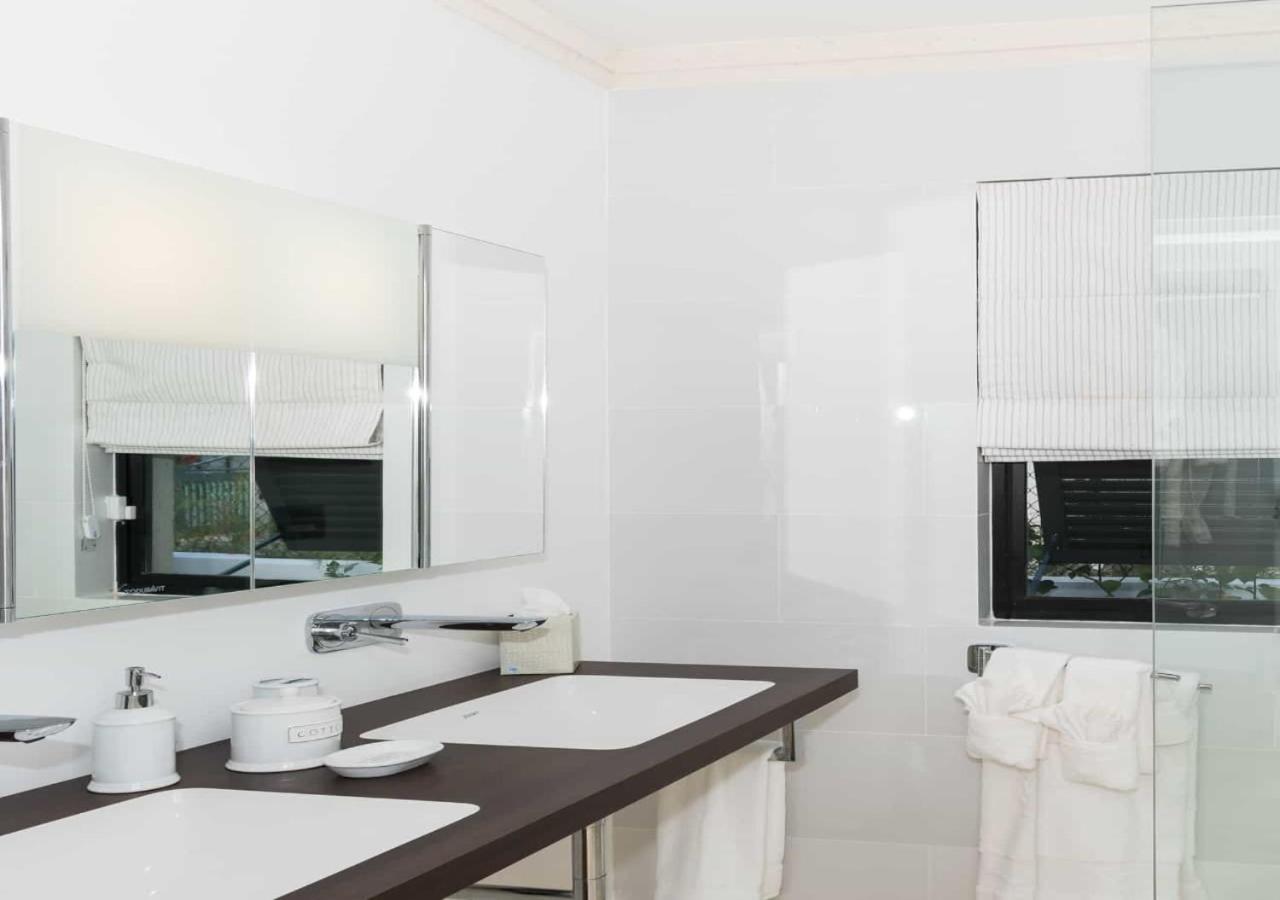 Mirador Barbados By Mc Luxury Rentals 세인트 제임스 외부 사진
